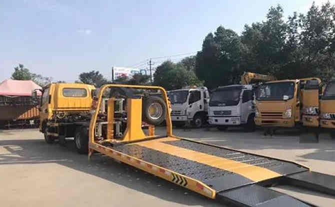 扎兰屯汽车中途维修案例