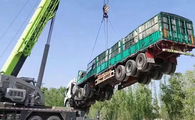 扎兰屯道路脱困救援案例